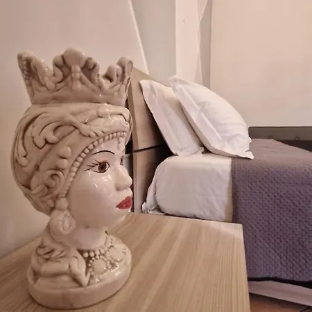 Apartment The Crazy House Catania