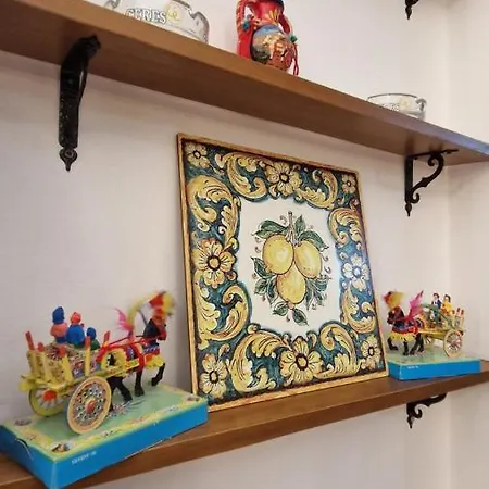 The Crazy House Apartment Catania